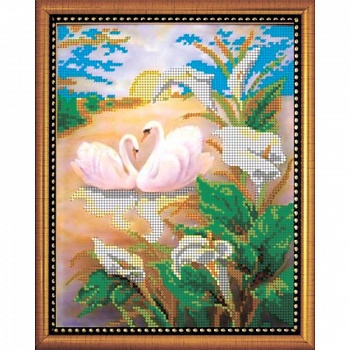 'Лебеди' 19x24см набор на атласе для вышивания чешским бисером 'Вышивочка' ВЛ-035