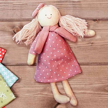 Игрушка из ткани 'Девочка с бантиком'