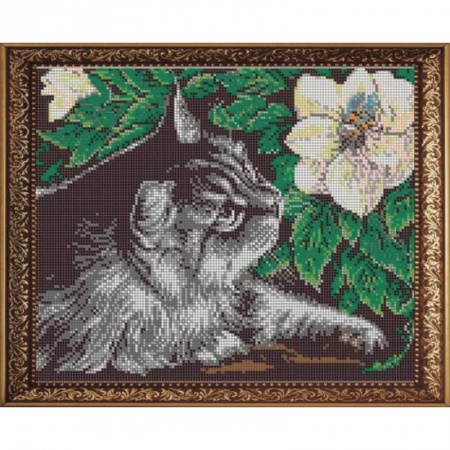 'Аромат цветов' 30x24см набор на атласе для вышивания чешским бисером 'Вышивочка' в коробке ВЛ-048П