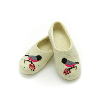 Войлочные тапочки Снегири. Размер 40